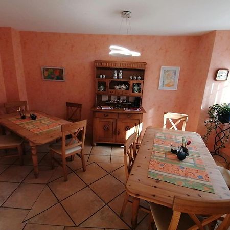 Gaestehaus Burg Molbach Kreuzau Екстер'єр фото